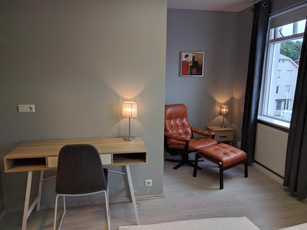 Town Square Guesthouse Акурейри Екстериор снимка